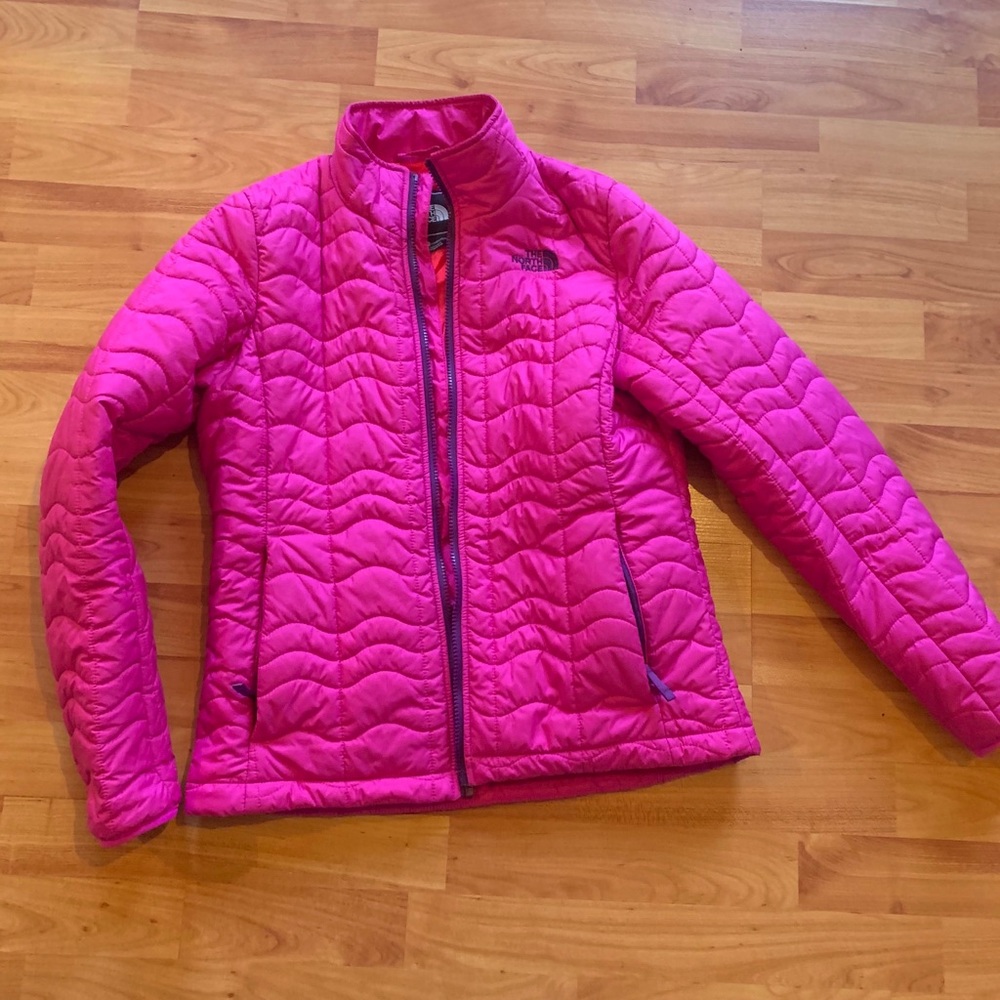 North Face fuchsia  pink puffer jacket